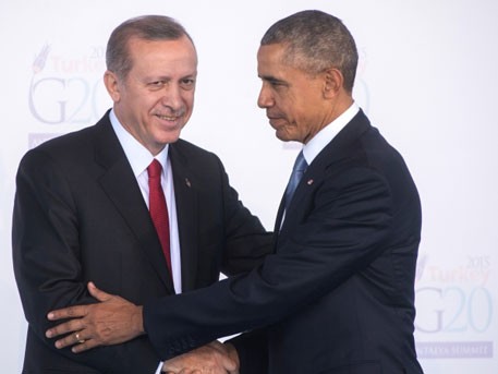 Tổng thống Mỹ Barack Obama (phải) và Tổng thống Thổ Nhĩ Kỳ Recep Tayyip Erdogan (trái). Ảnh: RIA