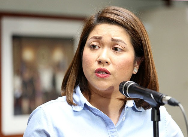 Bà Abigail Valte cho biết chính phủ Philippines đang rất tự tin trong vụ kiện Trung Quốc - Ảnh: Inquirer