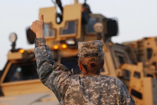 Quân đội Mỹ sẽ cho phép phụ nữ tham gia tất cả các vị trí chiến đấu. Ảnh: Reuters