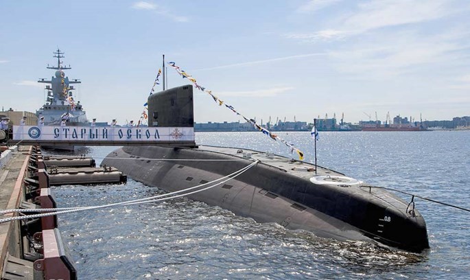 Tàu ngầm Stary Oskol lớp Kilo 636.3 của Hải quân Nga - Ảnh: Diễn đàn livejournal