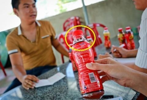 Tân Hiệp Phát xử lý chai trà "có ruồi" ở Khánh Hòa: ghi nhận rồi....lờ luôn