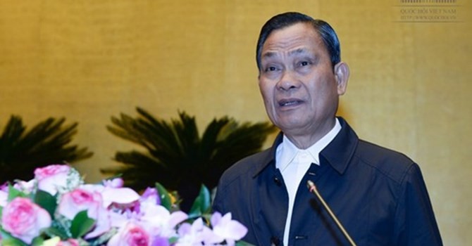 Bộ trưởng Bộ Nội vụ Nguyễn Thái Bình trình bày báo cáo tại hội nghị.
