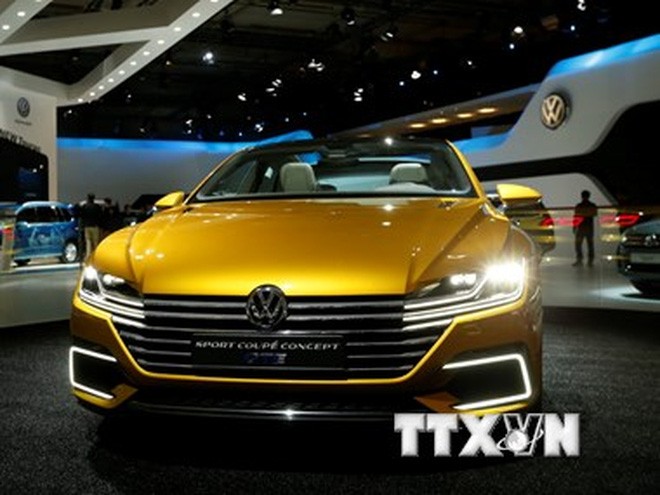 Một mẫu xe của hãng Volkswagen tại triển lãm Motor châu Âu ở thủ đô Brussels, Bỉ, ngày 12/1 vừa qua. (Ảnh: THX/TTXVN)