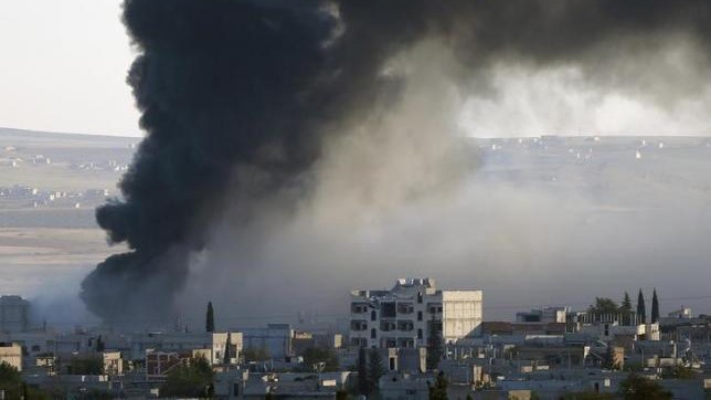 Sau một đợt không kích chống IS của Mỹ ở Syria - Ảnh: AFP