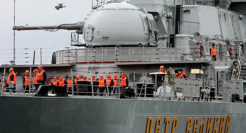 Tuần dương hạm tên lửa hạt nhân hạng nặng Pyotr Velikiy 