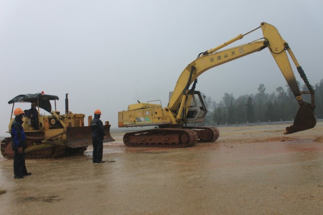 Chuẩn bị mặt bằng để xây dựng Nhà máy lọc dầu Nghi Sơn (Thanh Hóa) thời điểm tháng 10-2013 - Ảnh: Hà Đồng