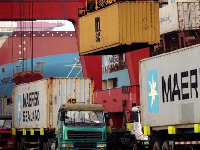 Năm 2015, tỷ trọng xuất khẩu của Trung Quốc so với thế giới cao nhất trong gần 50 năm qua. Ảnh: Reuters