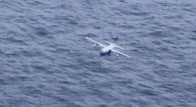 Tuần thám Casa 212 đang bay trên vùng biển Bạch Long Vỹ (Hải Phòng) - Đây là hình ảnh cuối cùng của máy bay này trước khi rơi xuống biển.