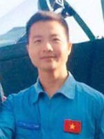Thượng sĩ Phạm Đức Trung hy sinh trên chiếc máy bay gặp nạn.