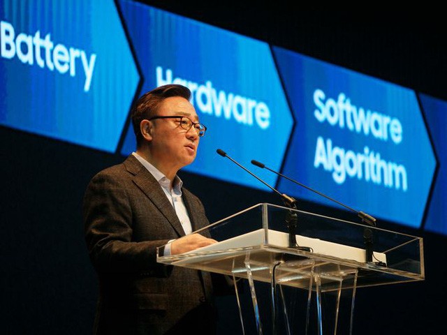 Phó chủ tịch mảng Mobile của Samsung, ông Lee Kyeong-tae.