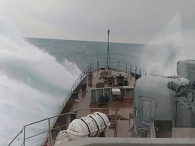 Chiến hạm Gepard 3.9 của Việt Nam rẽ sóng thử nghiệm ở Novorossiysk trên Biển Đen, cuối năm 2016