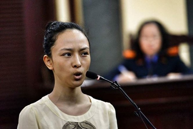 Hoa hậu Phương Nga tại phiên tòa sáng 26-6 - Ảnh: Hữu Khoa/Tuổi trẻ
