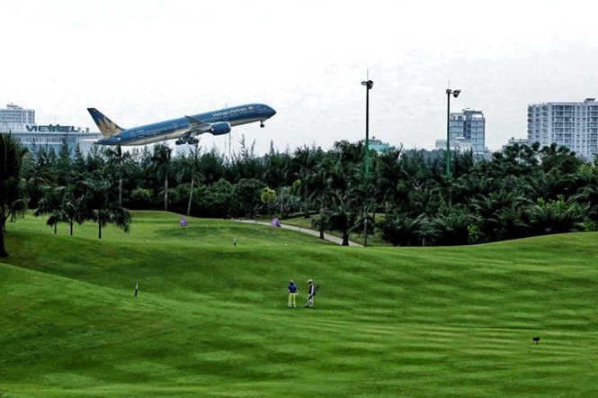 Sân golf Tân Sơn Nhất cạnh sân bay. ẢNH: ĐỘC LẬP