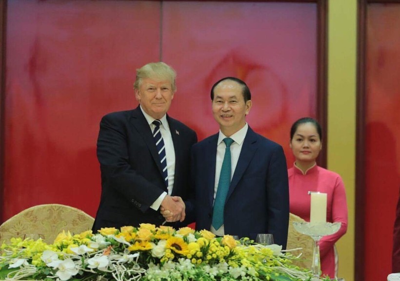 Tổng thống Donald Trump và Chủ tịch nước Trần Đại Quang. Ảnh VGP