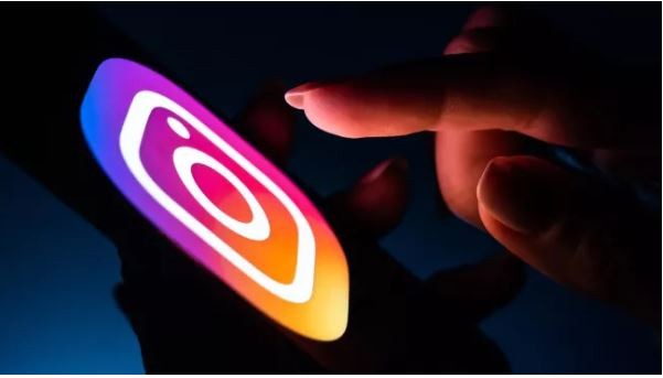 Mạng xã hội Instagram được các bạn trẻ sử dụng thường xuyên (Ảnh: Tech Radar)