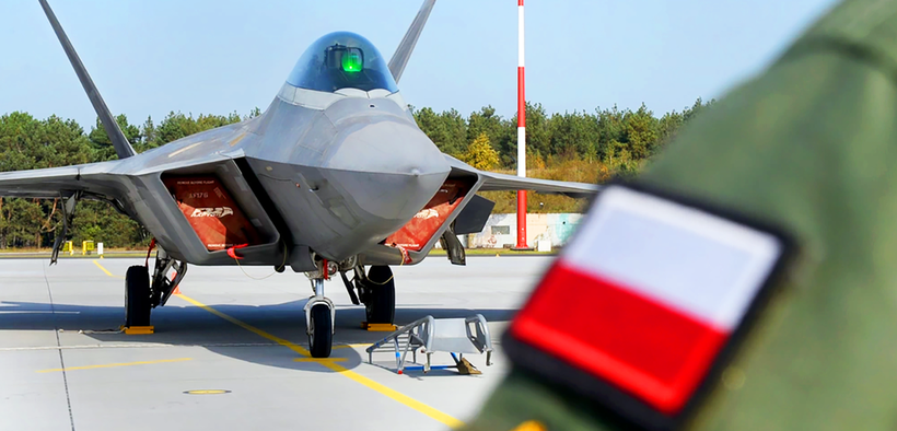 Tiêm kích F-22 của Mỹ đã đến Ba Lan, Mỹ gửi thông điệp mạnh mẽ đến Nga (Ảnh: The Drive)