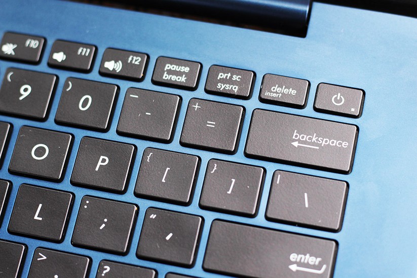 Trải nghiệm nhanh laptop mỏng nhẹ UX430 của Asus ảnh 7
