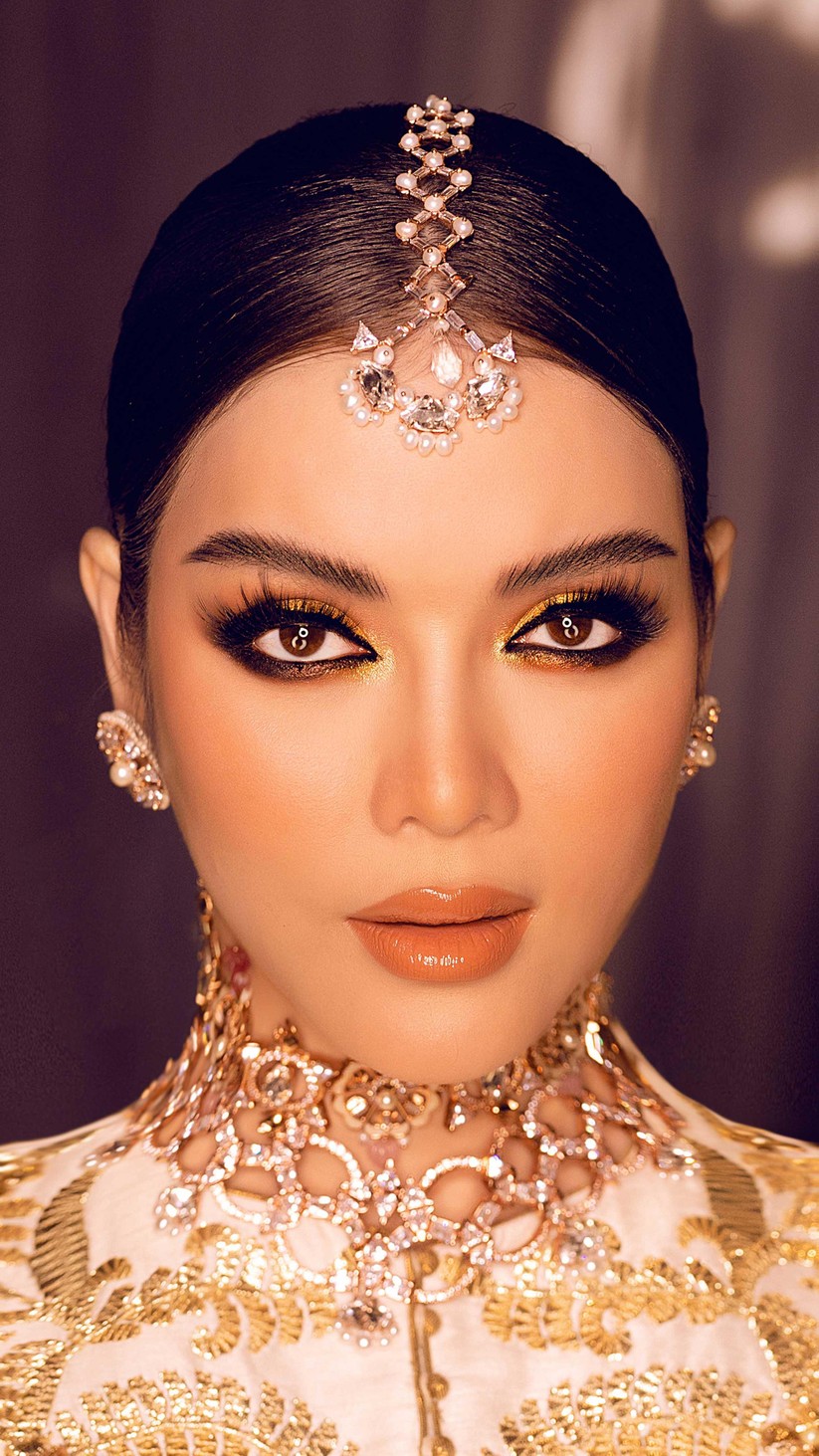 Lý Nhã Kỳ hóa công chúa dự sinh nhật xa hoa của tỉ phú Ấn Độ ảnh 1