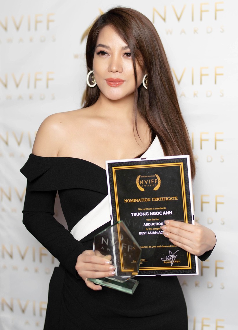 Trương Ngọc Ánh được vinh danh “Nữ diễn viên châu Á xuất sắc nhất” tại NVIFF 2019 ảnh 1