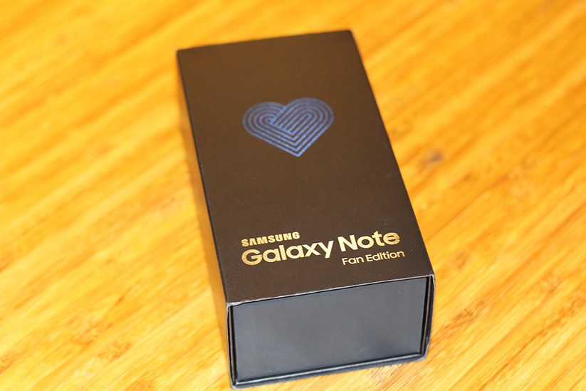 Cận cảnh Galaxy Note 7 tân trang đầu tiên về Việt Nam, giá 15 triệu đồng ảnh 1